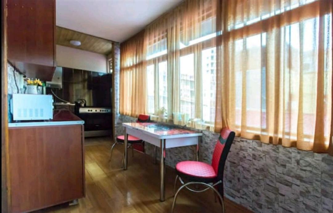 Квартира У Бульвара 1 Batumi Exterior foto
